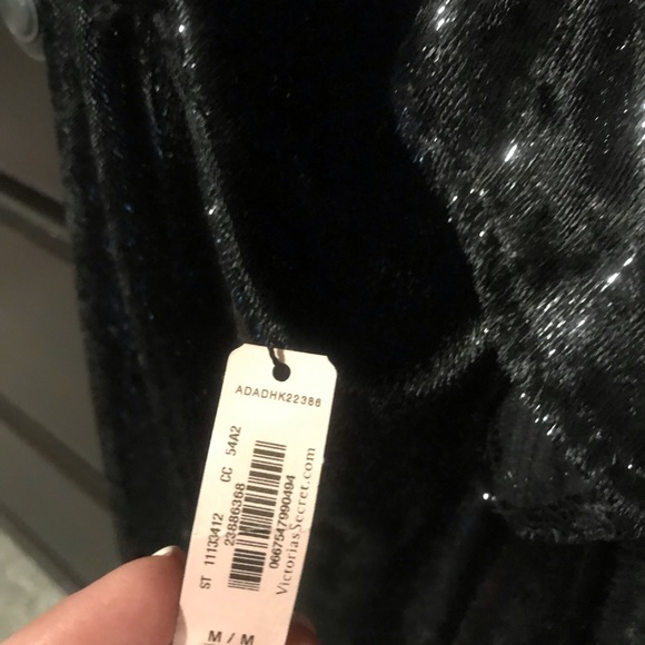 Victoria secret soft velvet night gown - Picture 6 of 7